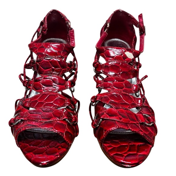 Vintage White House Black Market 7.5M Red Faux Crocodile Platform Sandals Heels - Picture 3 of 10